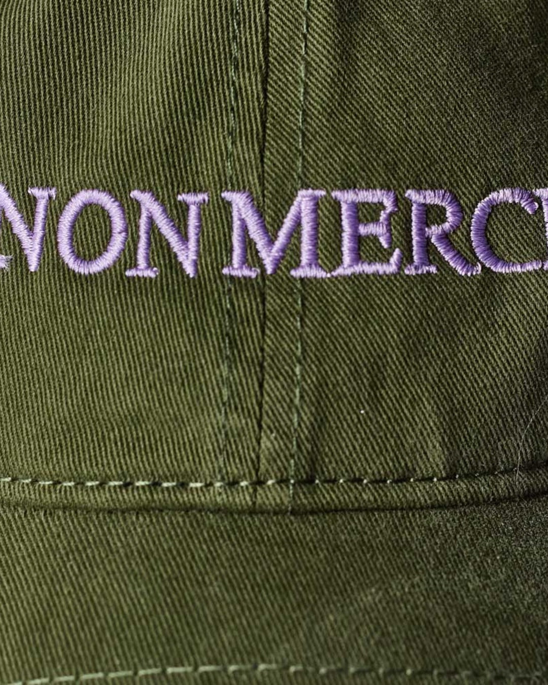 Merci - Non Merci cap - Green & Lila