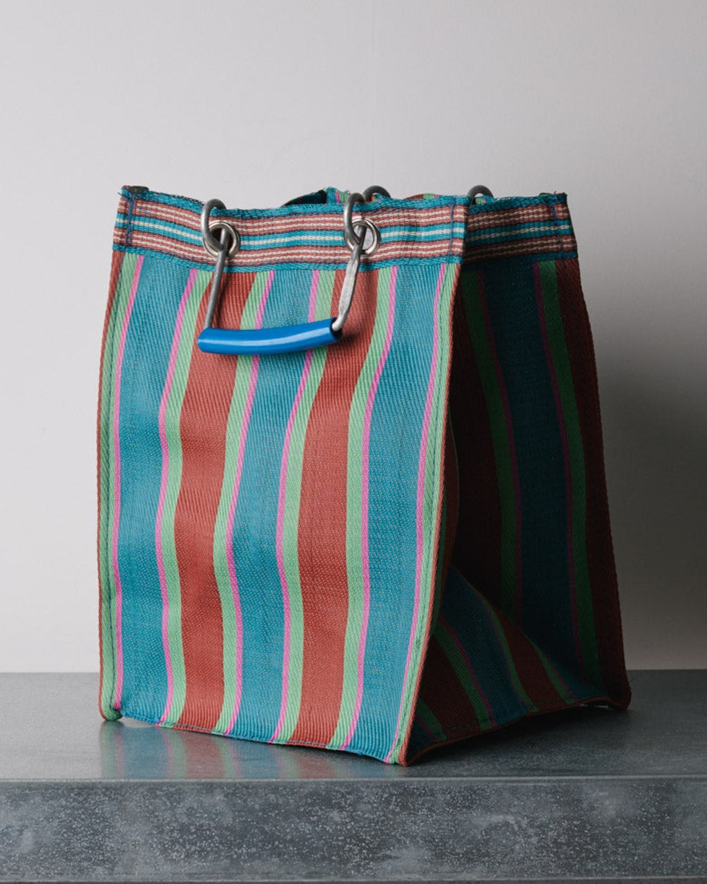 Puebco - Panier Haut - Rouge & Bleu