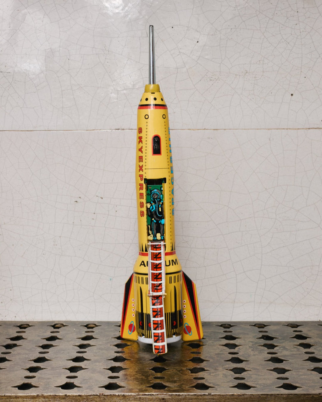 Die Blechfabrik - Toy - Yellow Space Rocket