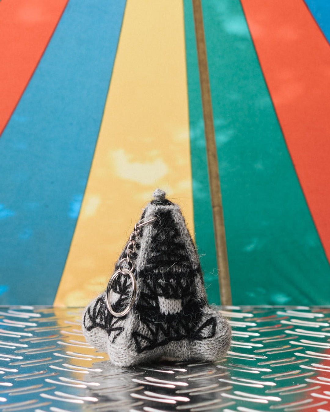 Merci - knitted key ring - Eiffel Tower
