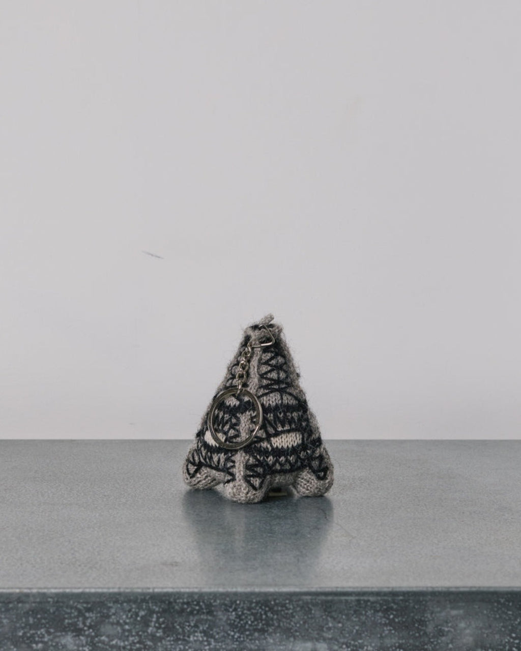 Merci - knitted key ring - Eiffel Tower