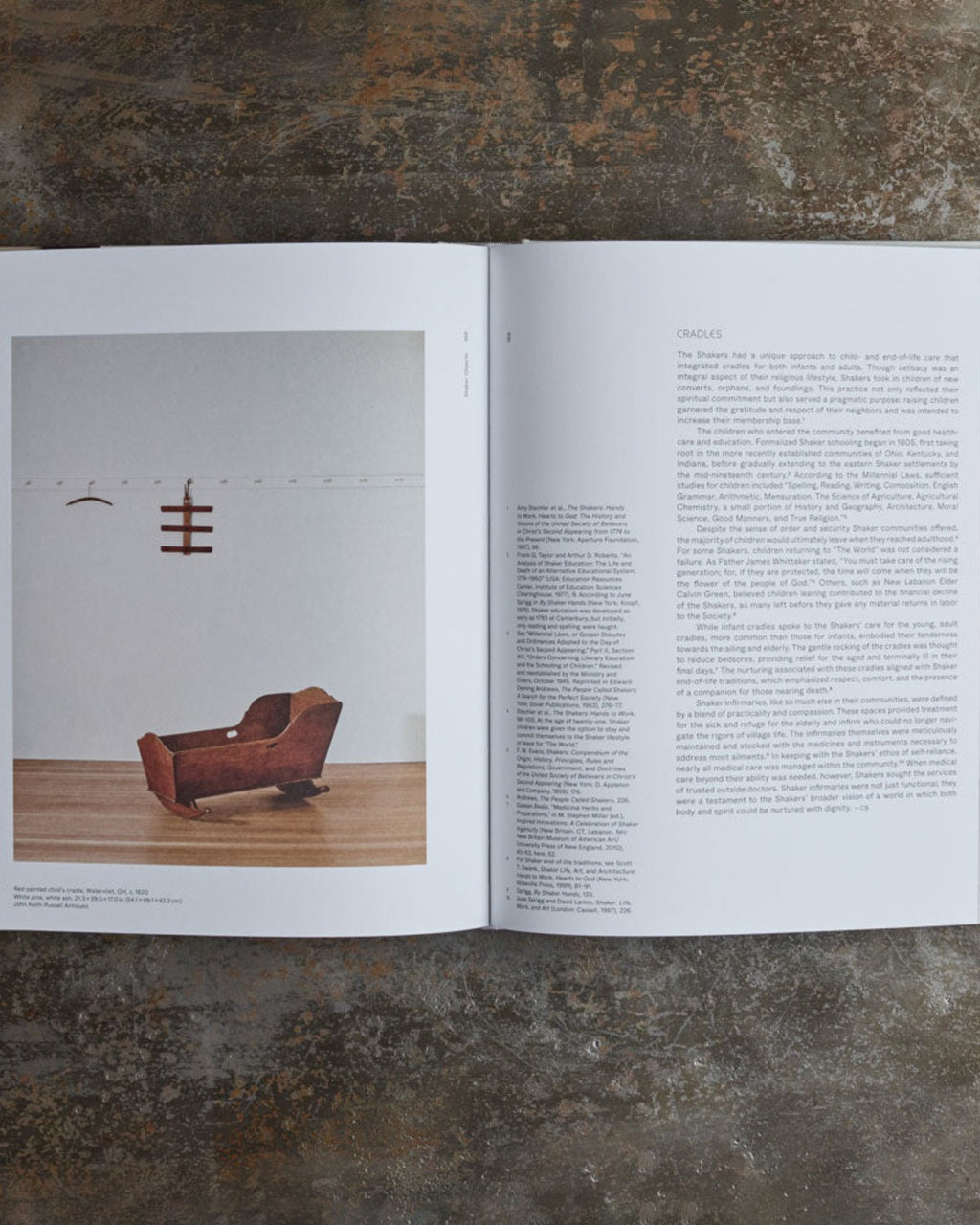 Thames & Hudson - Livre The Shakers A World In The Making