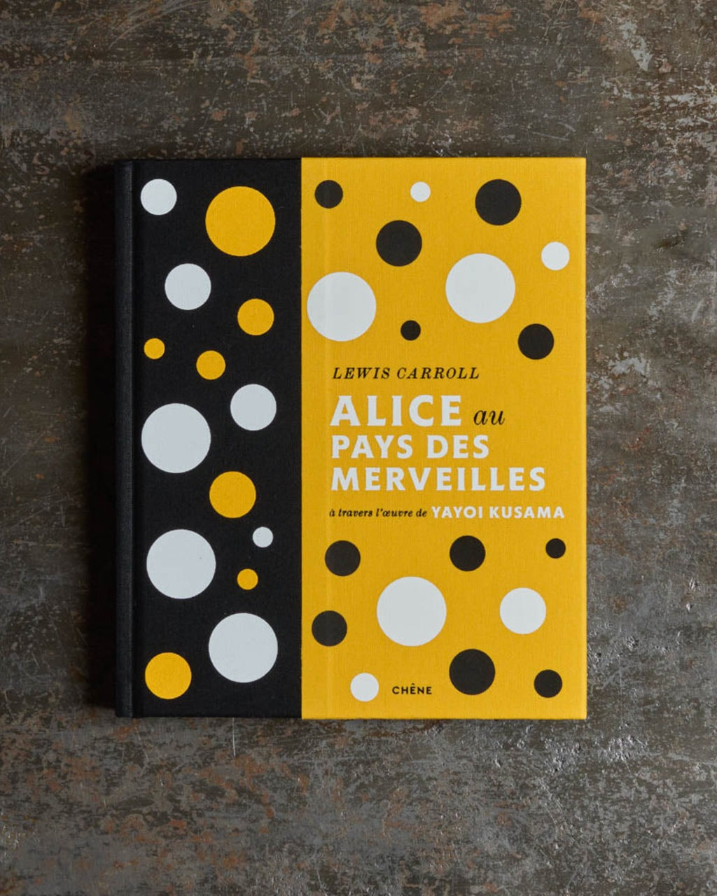 Editions Du Chene - Book - Alice in Wonderland - Yayoi Kusama
