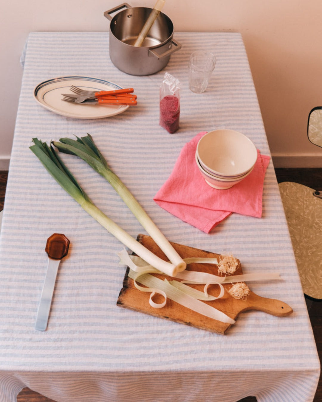 Merci - Washed linen tablecloth - Primary Blue Paintbrush Stripes