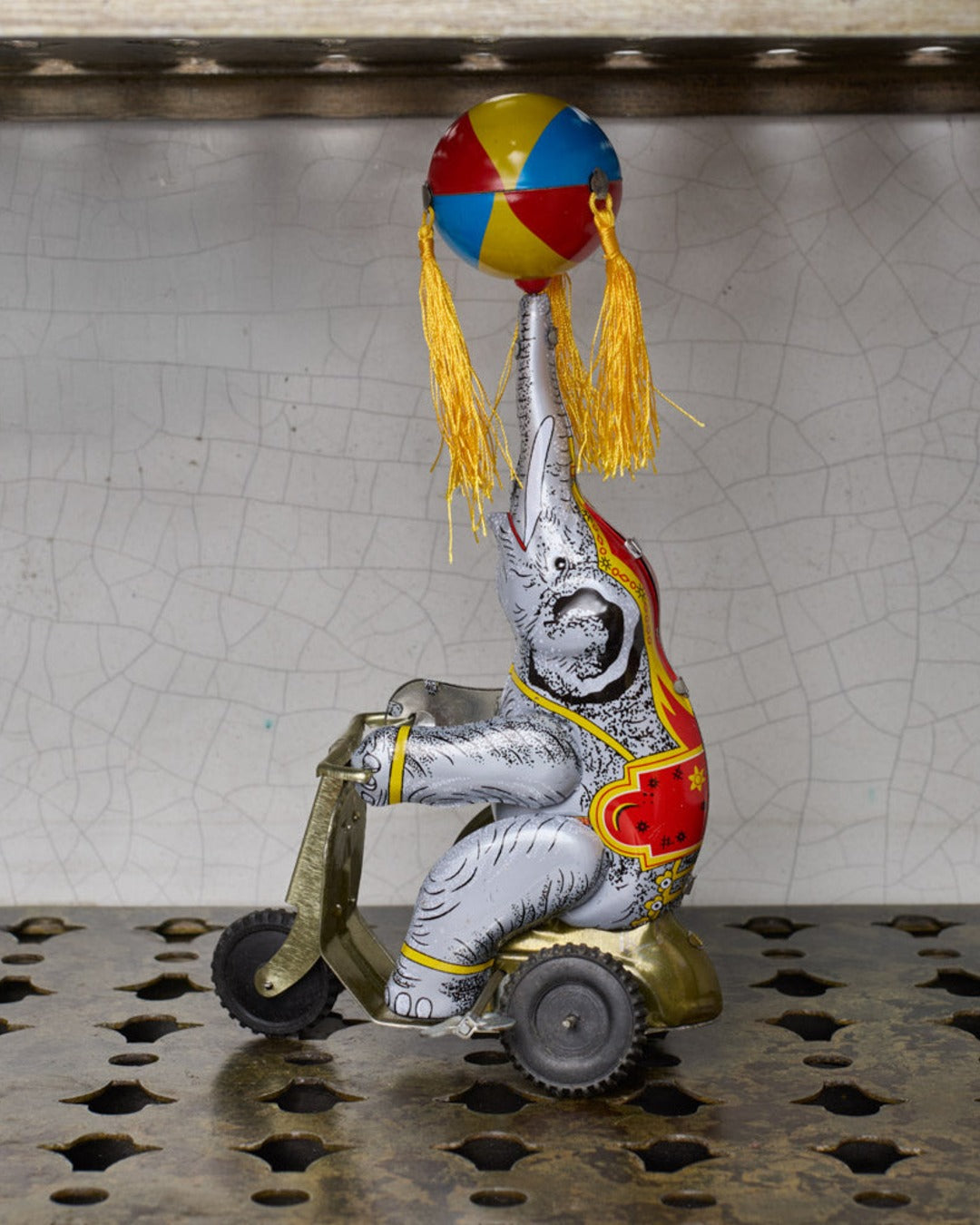 Die Blechfabrik - Toy - Elephant on Tricycle