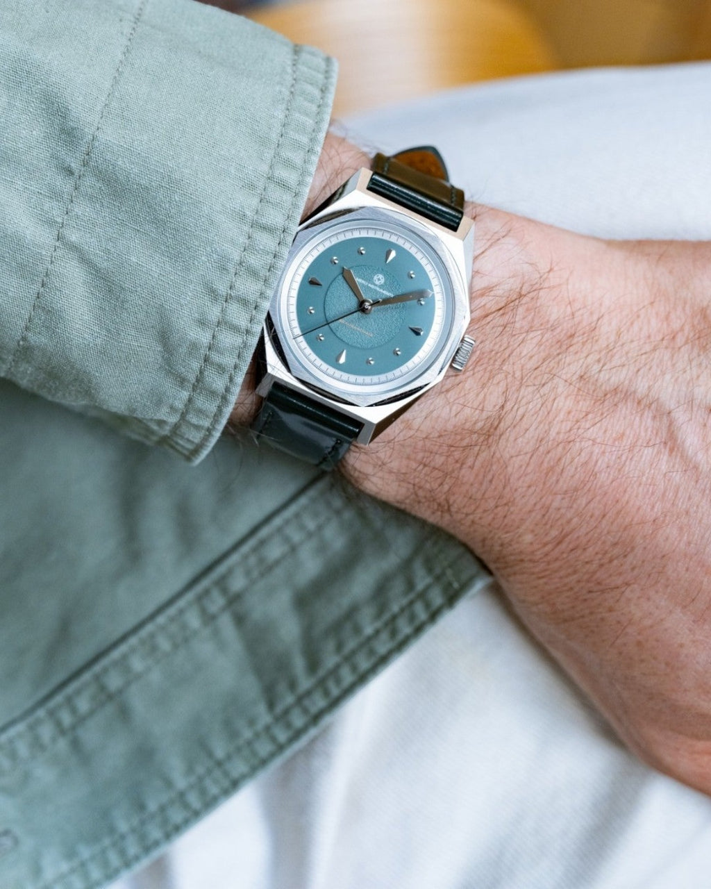 Merci - Montre Beaumarchais Cosmora