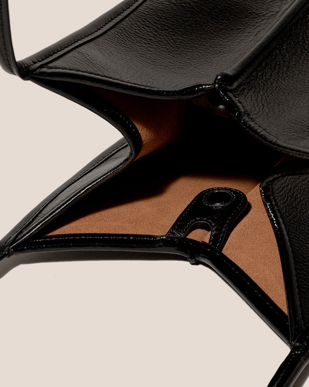 Hereu - Sac Seau Calella En Cuir - Noir