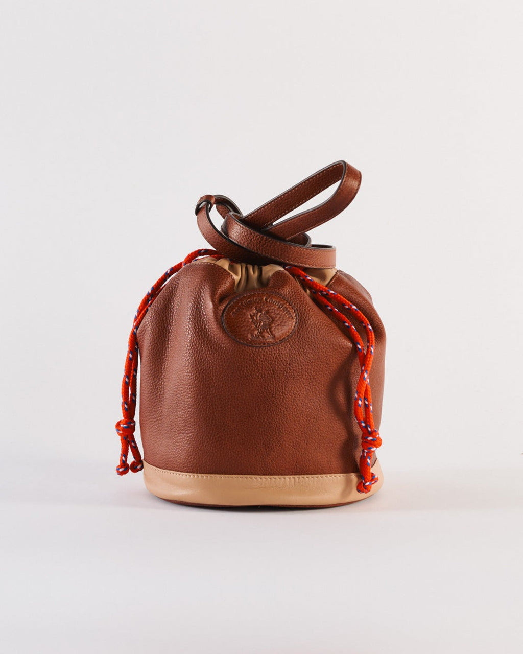 Au Vieux Campeur - Congés Payés - Climber leather Bag - Camel & Beige