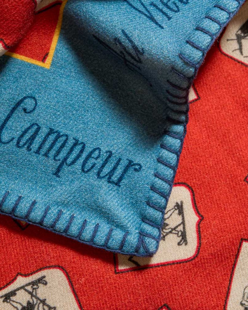 Au Vieux Campeur - Congés Payés - Au Vieux Campeur wool blanket - Crest