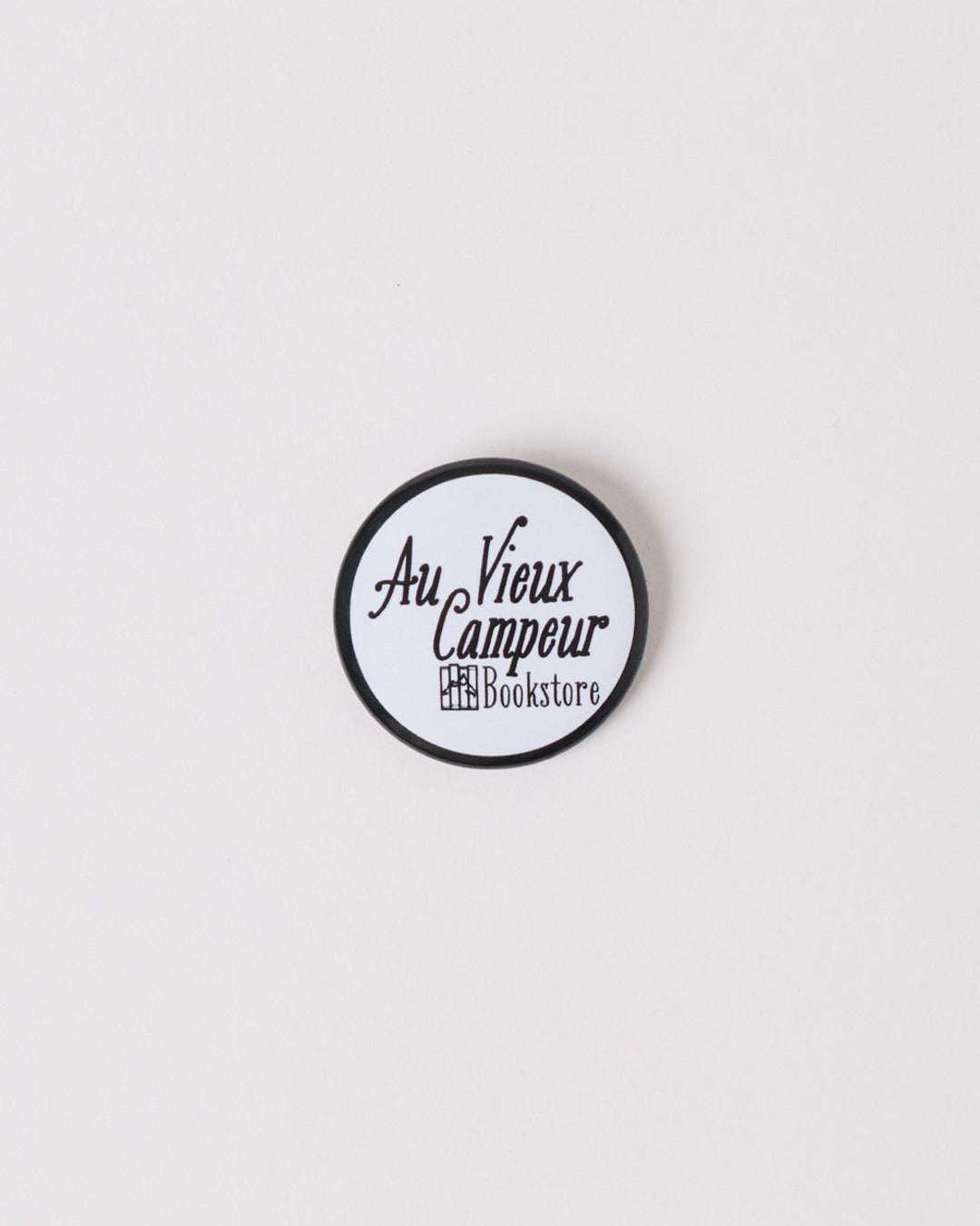 Au Vieux Campeur - Congés Payés - Badge Bookstore Au Vieux
