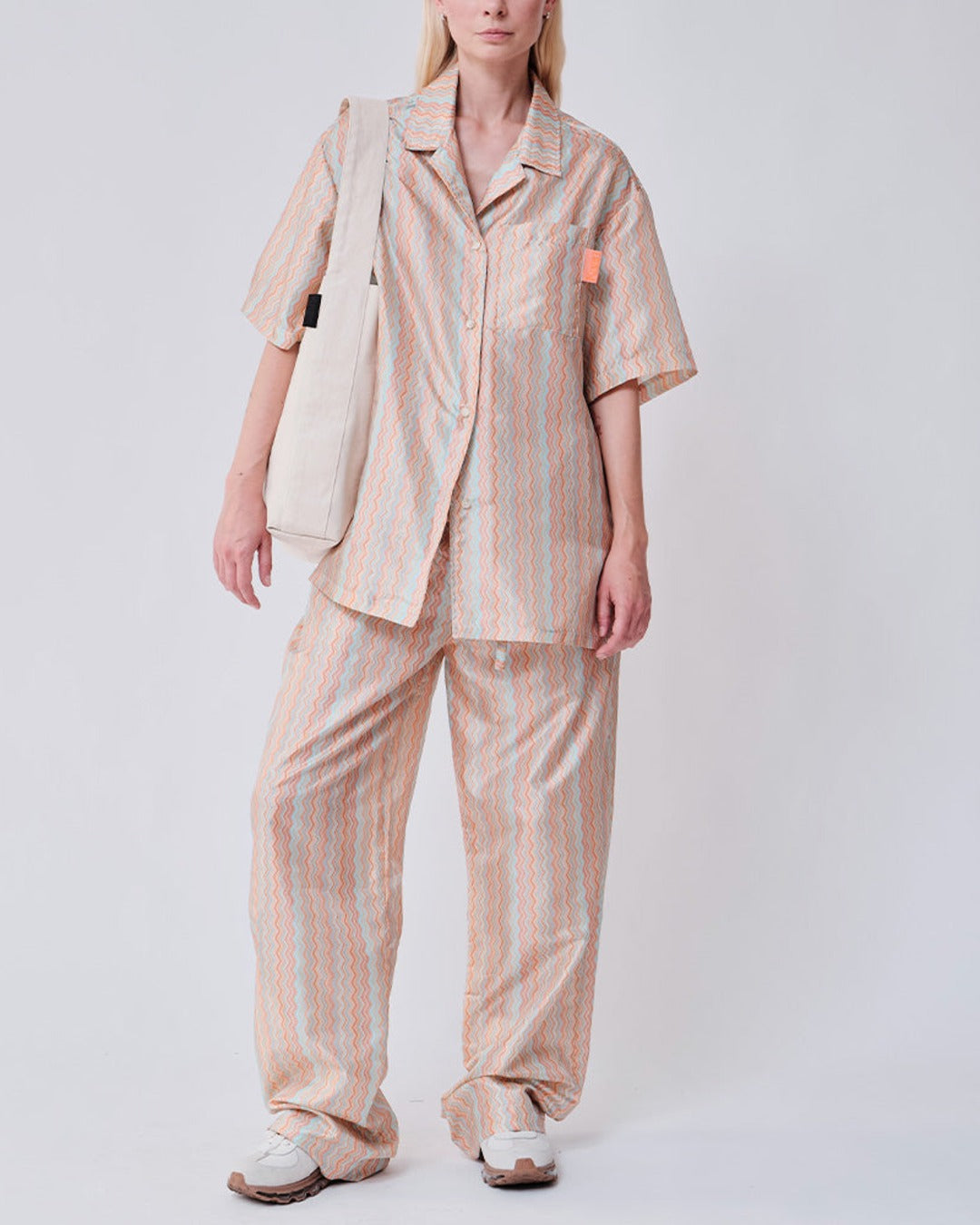 Kaan - Midi Bucket Tote Bag - Natural