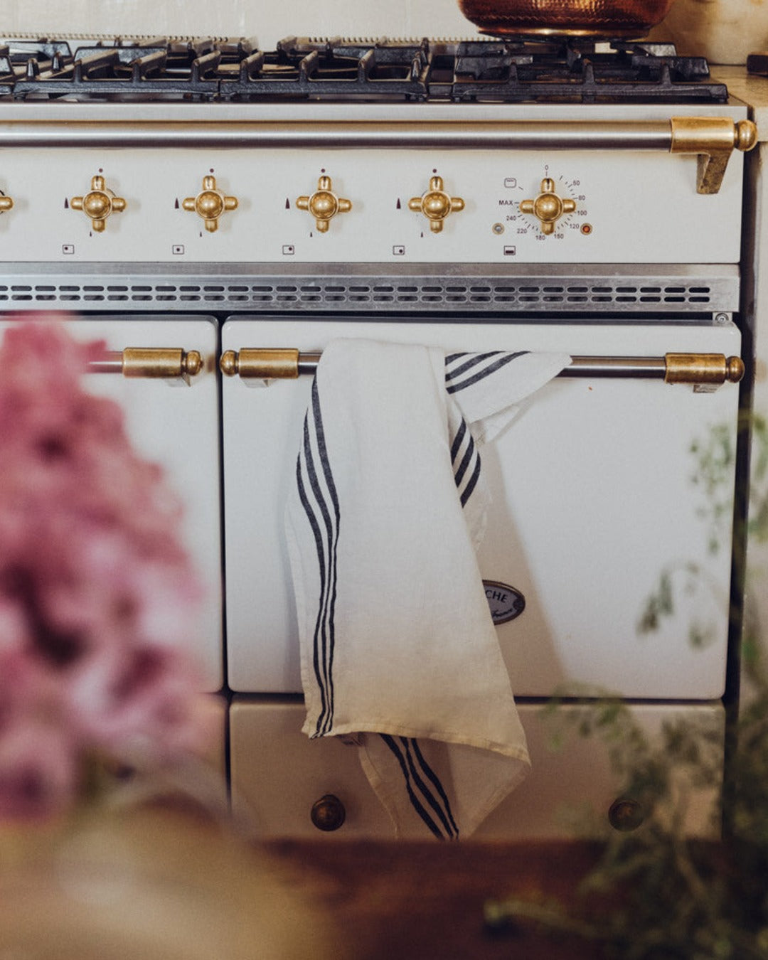 Merci - Washed linen tea towel - Seashell White