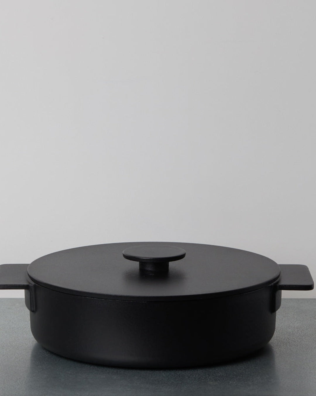 Serax - Surface Cast Iron Pot - Black