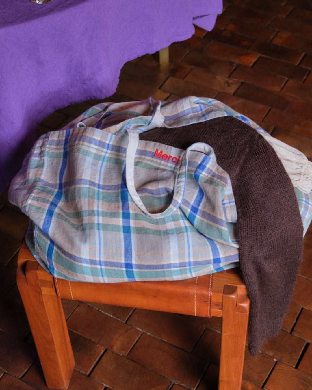 Merci - Washed linen Merci shopping bag - Library Checks