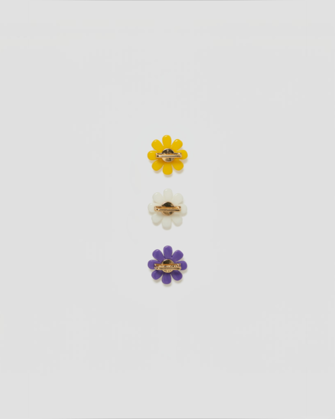 Merci x Gerard Darel - Pin's Daisy - Blanc Jaune & Violet