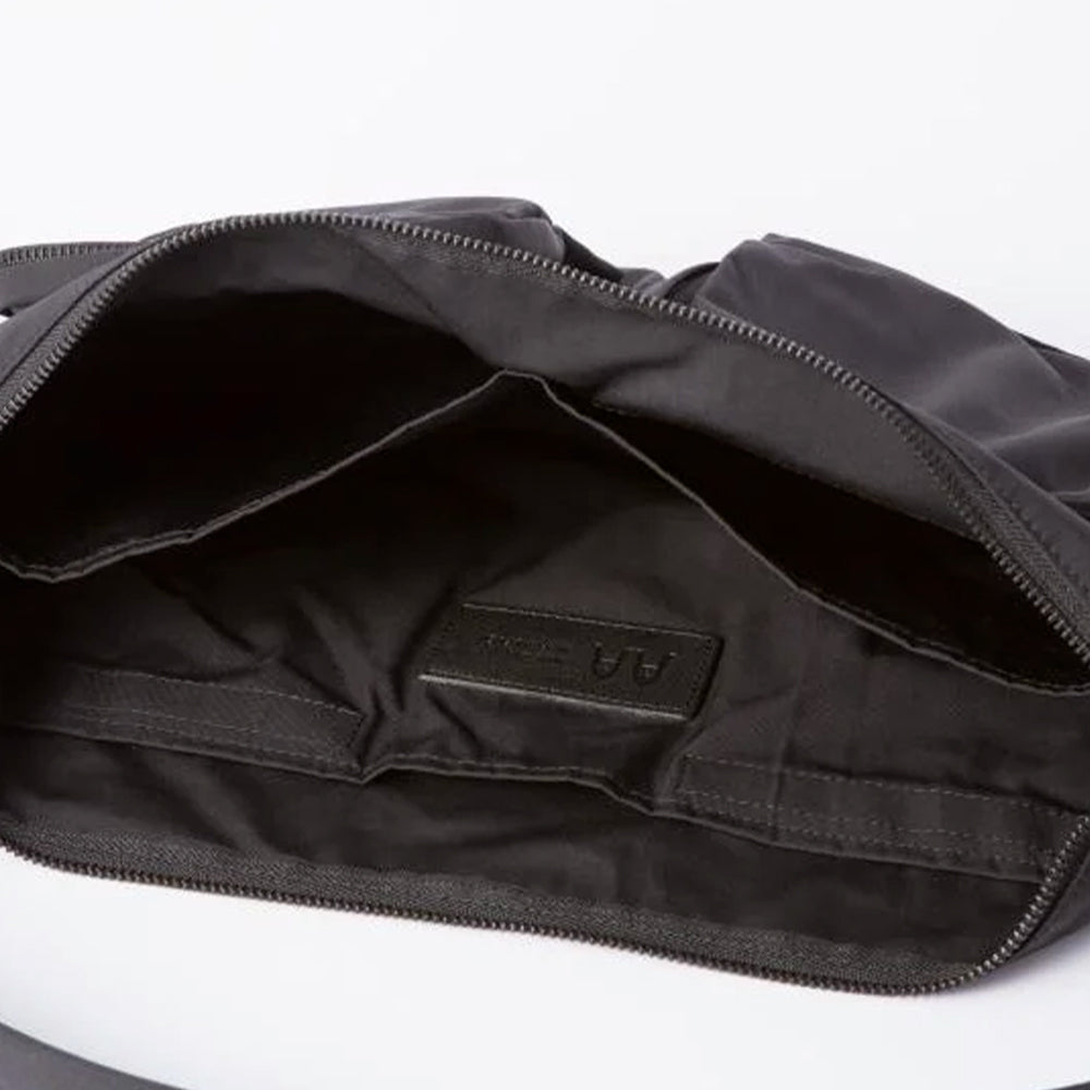 Amiacalva - Gabardine Bodybag - Black