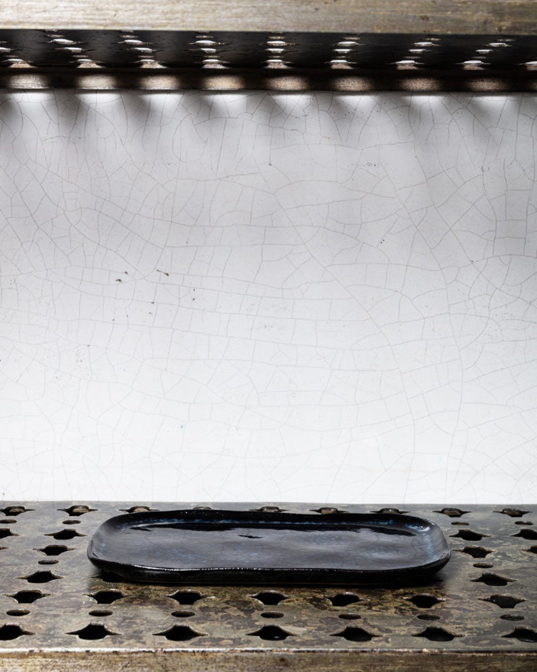 Merci x Serax - Stoneware flat plate n°2 - Ink Black