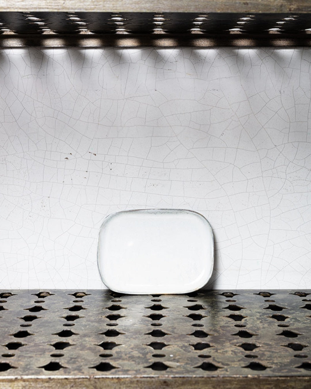 Merci x Serax - Stoneware flat plate n°3 - Mastic