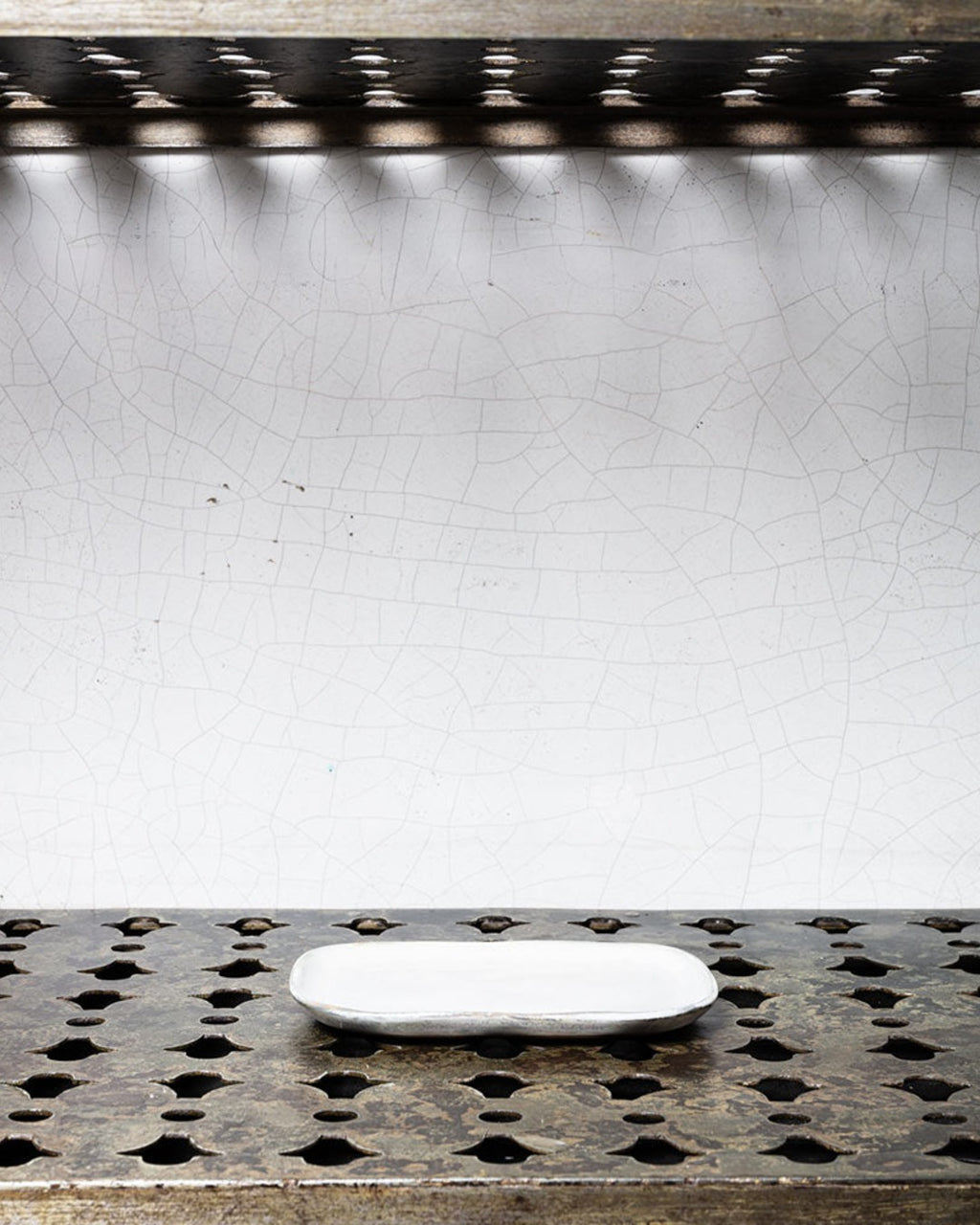 Merci x Serax - Assiette Plate En Grès N°3 - Mastic