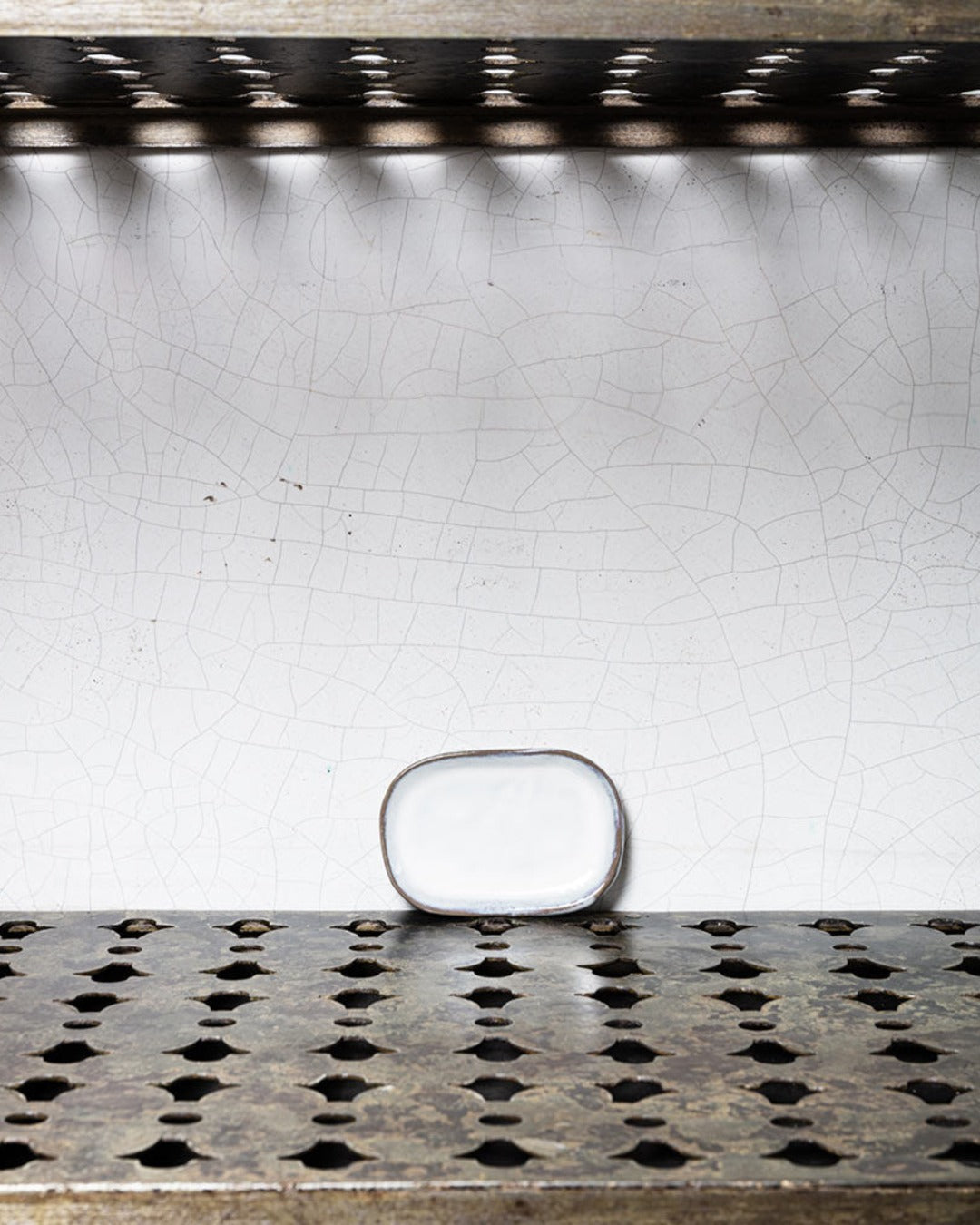 Merci x Serax - Stoneware flat plate n°4 - Mastic