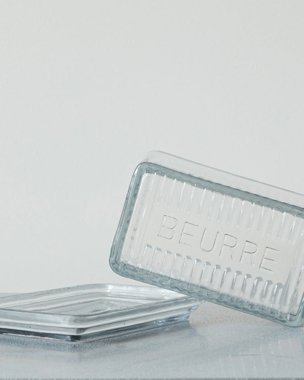 Bazar De Luxe - Glass butter dish