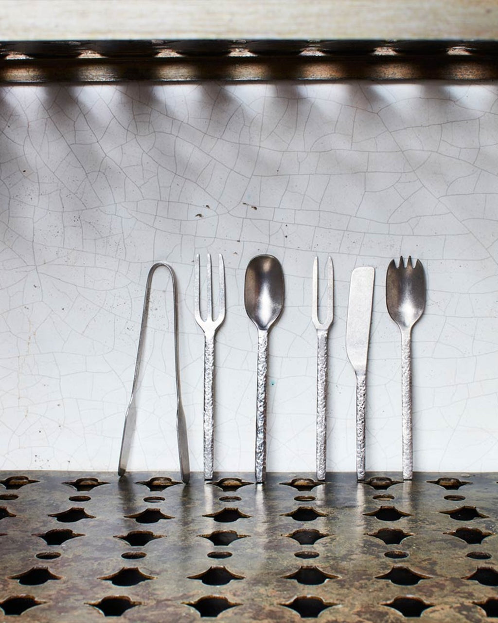 Serax - Couteau En Métal Martelé Stonewash La Nouvelle Table