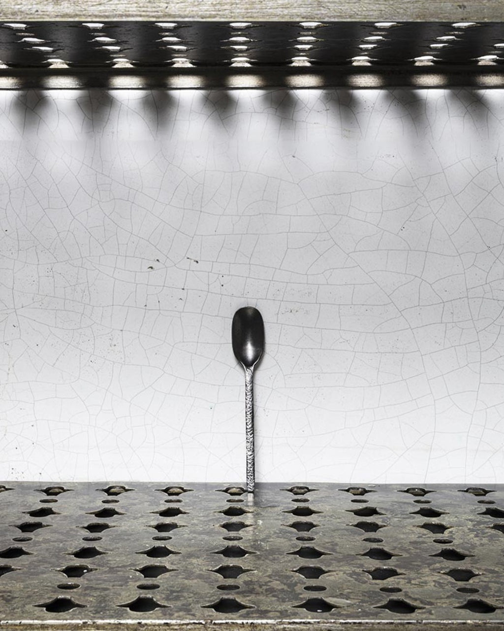 Serax - Cuillère En Métal Martelé La Nouvelle Table - Anthracite