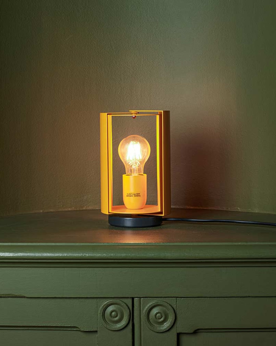 Nemo Lighting - Pivot table lamp - Yellow