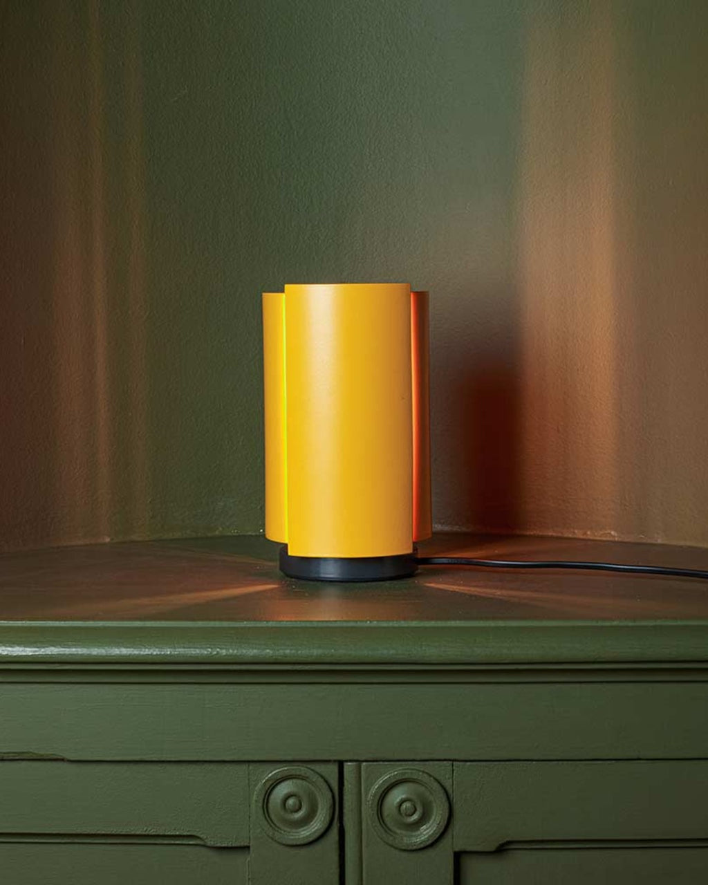 Nemo Lighting - Pivot table lamp - Yellow