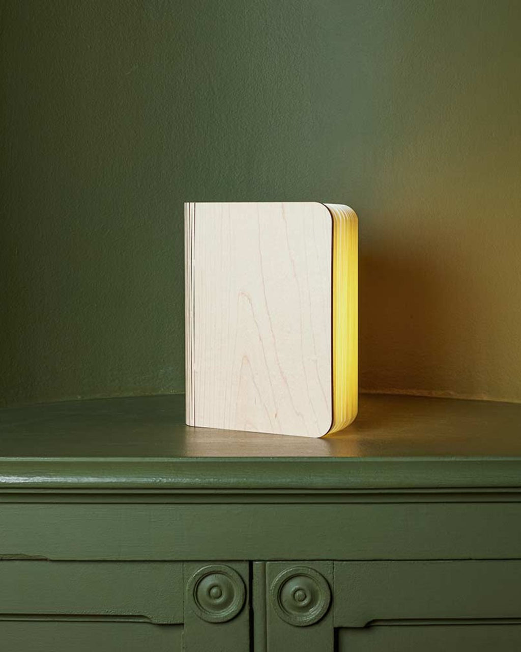 Lumio - White & Wood