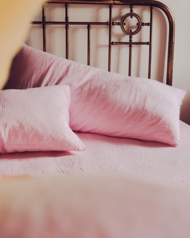 Merci - Rectangular cushion in washed linen - Granita Pink
