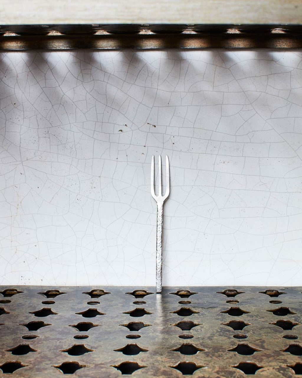 Serax - Hammered metal trident fork