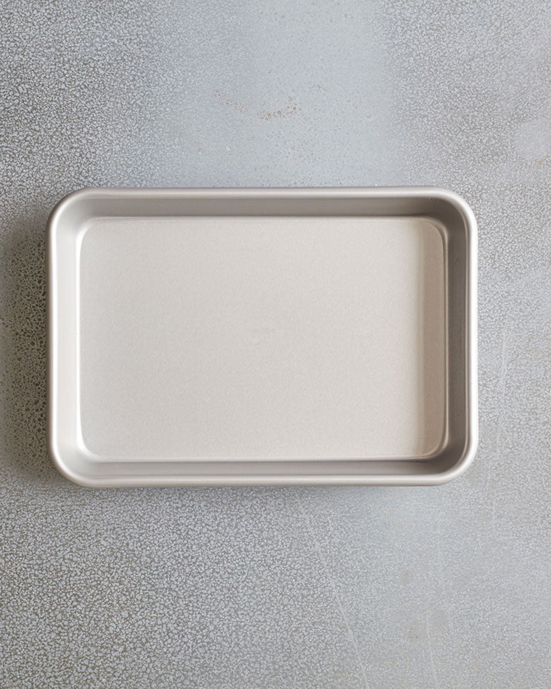 Akao - Aluminium tray