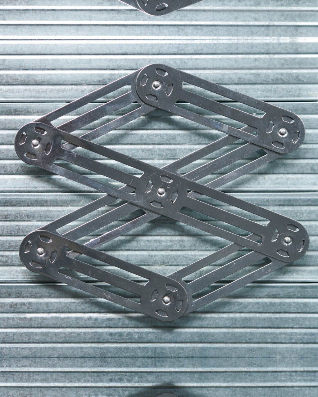Chevalier - Expandable trivet
