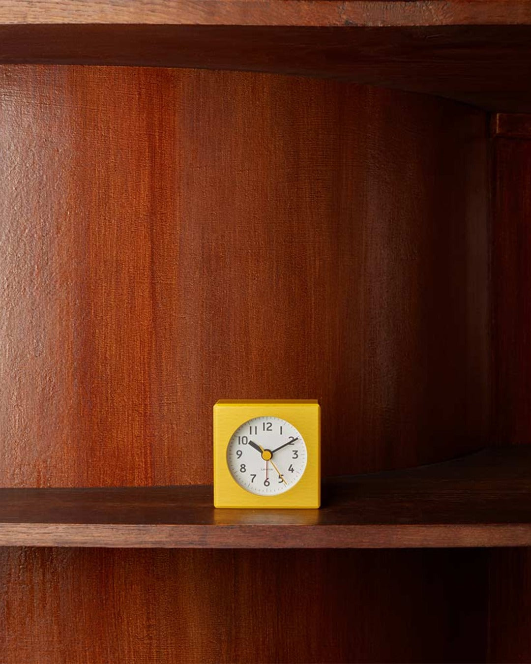 Lemnos - Small square alarm clock - Yellow