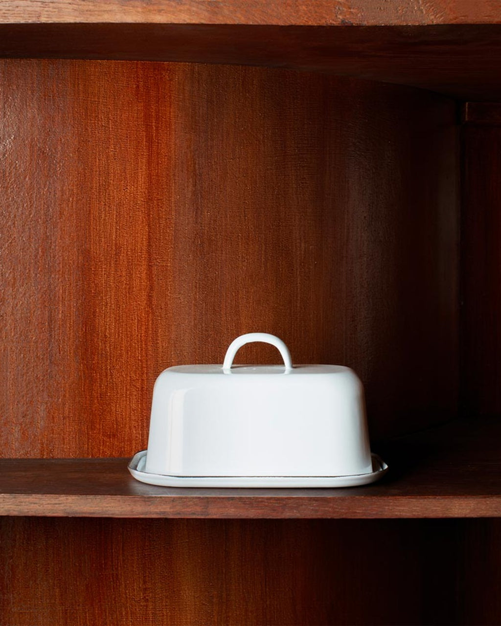 Bazar De Luxe - Enamelled butter dish - White
