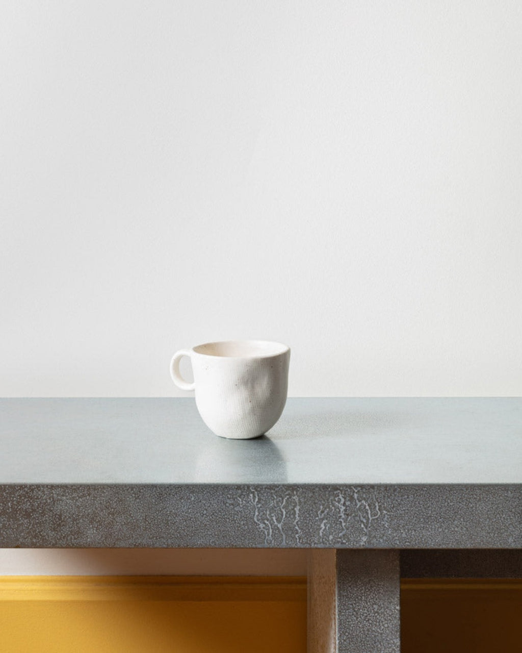 Mos - Stoneware mug - Cream