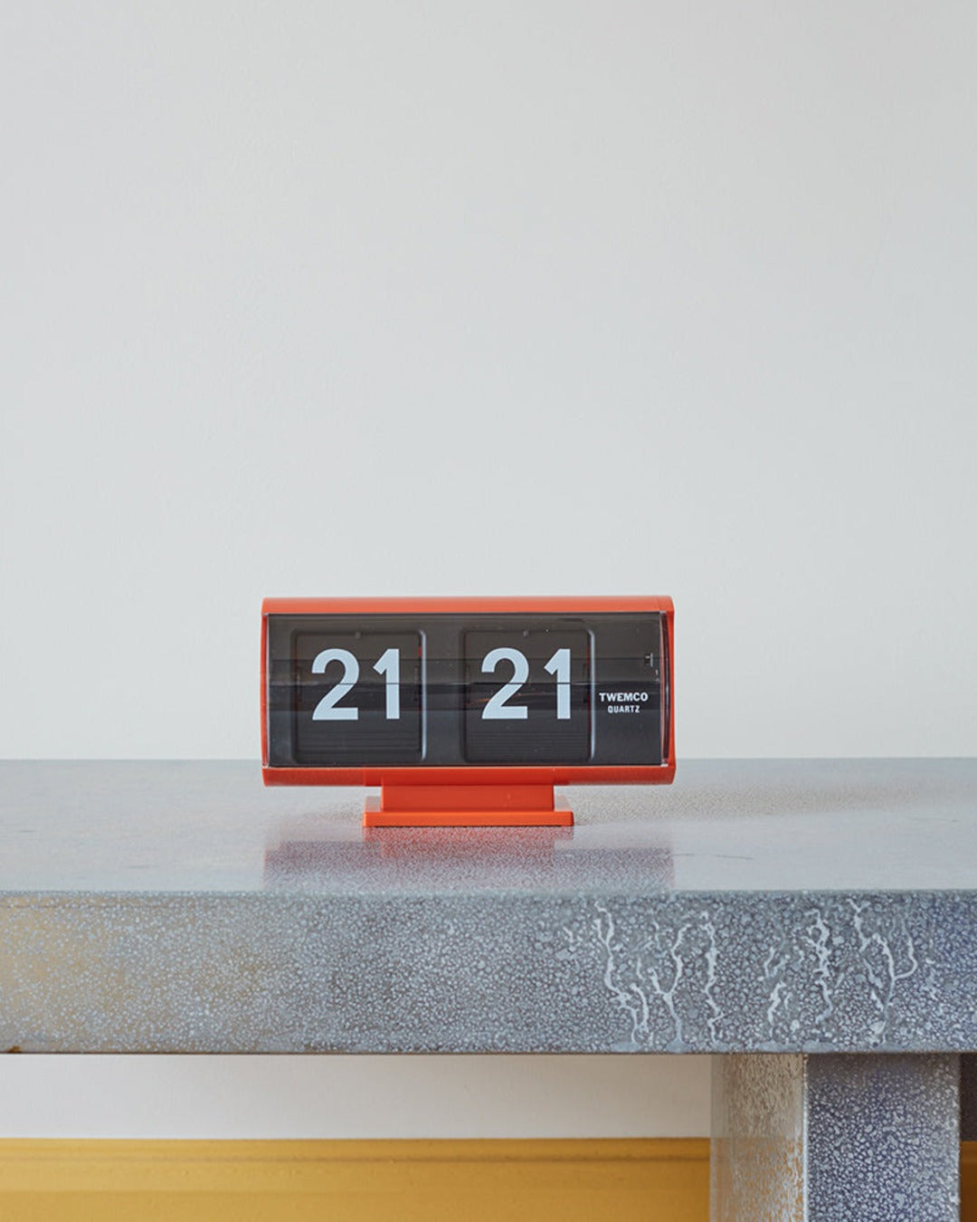 Twemco - Clock QT 30 - Orange