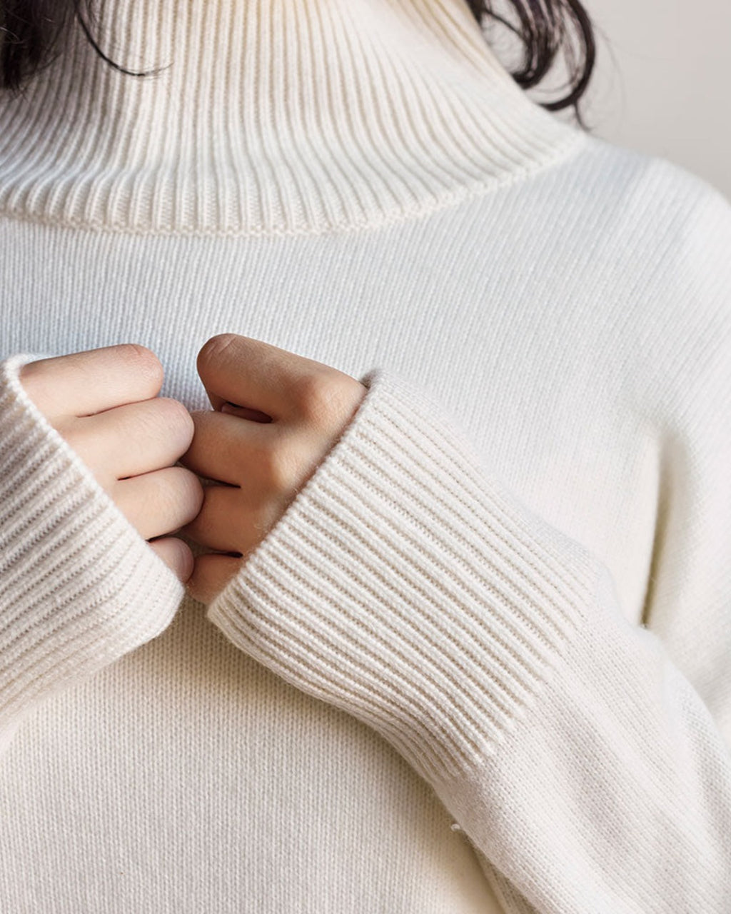 Merci - chimney collar cashmere jumper - Off White