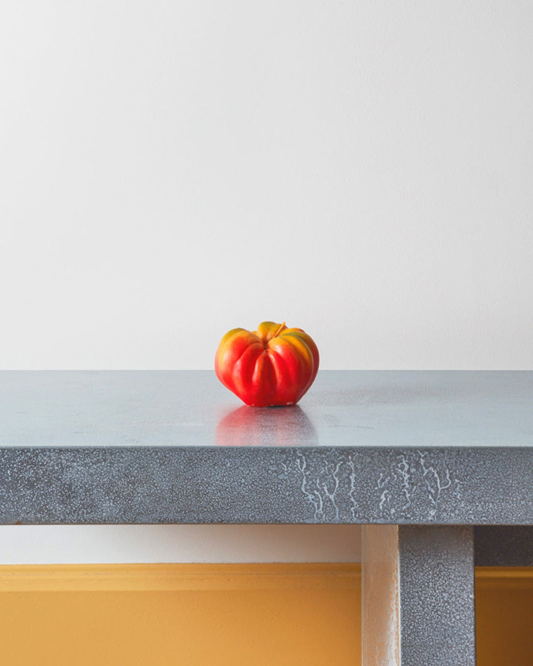 Introna - Candle - Tomato
