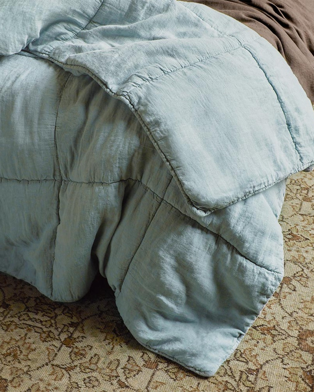 Merci - Pure washed linen quilt - Vesuvius Grey