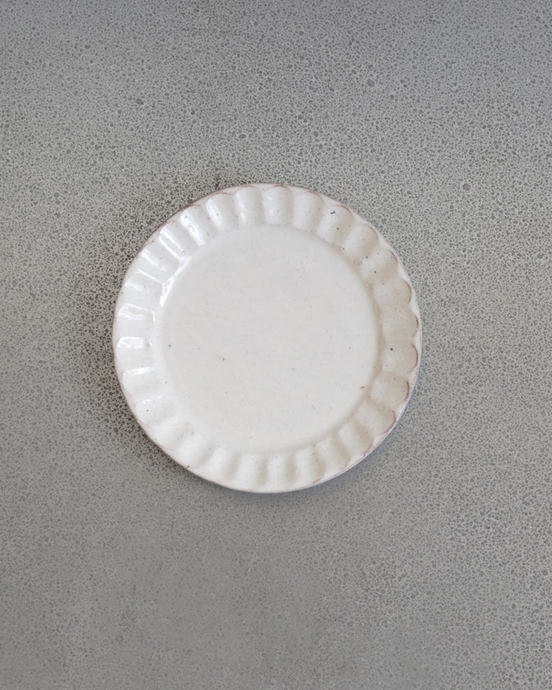 Hitoshi Kato - Assiette Cannelée Kohiki Shima - Blanche