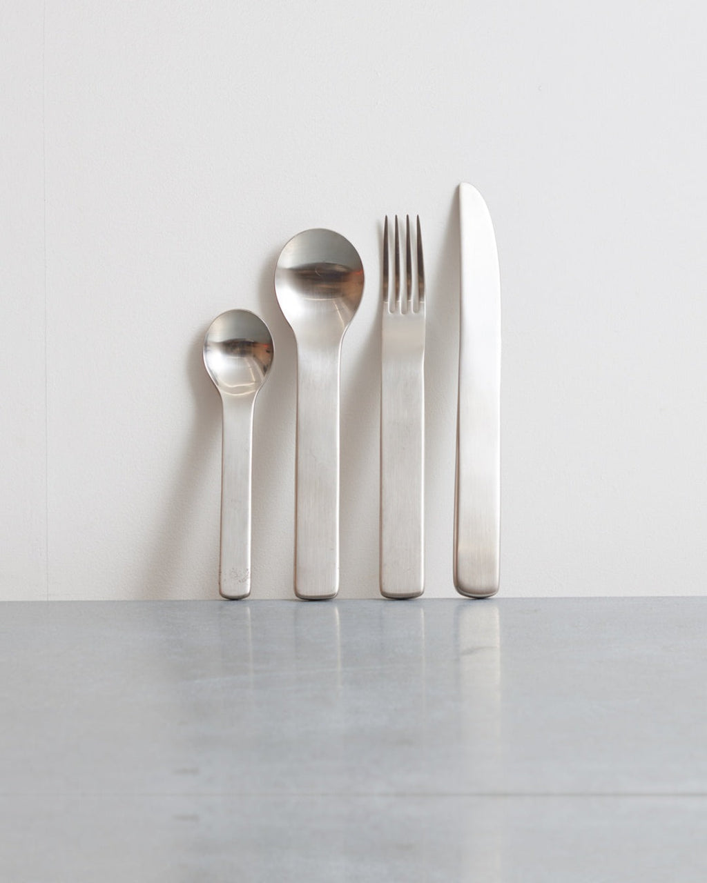 David Mellor - Table knife - Minimal
