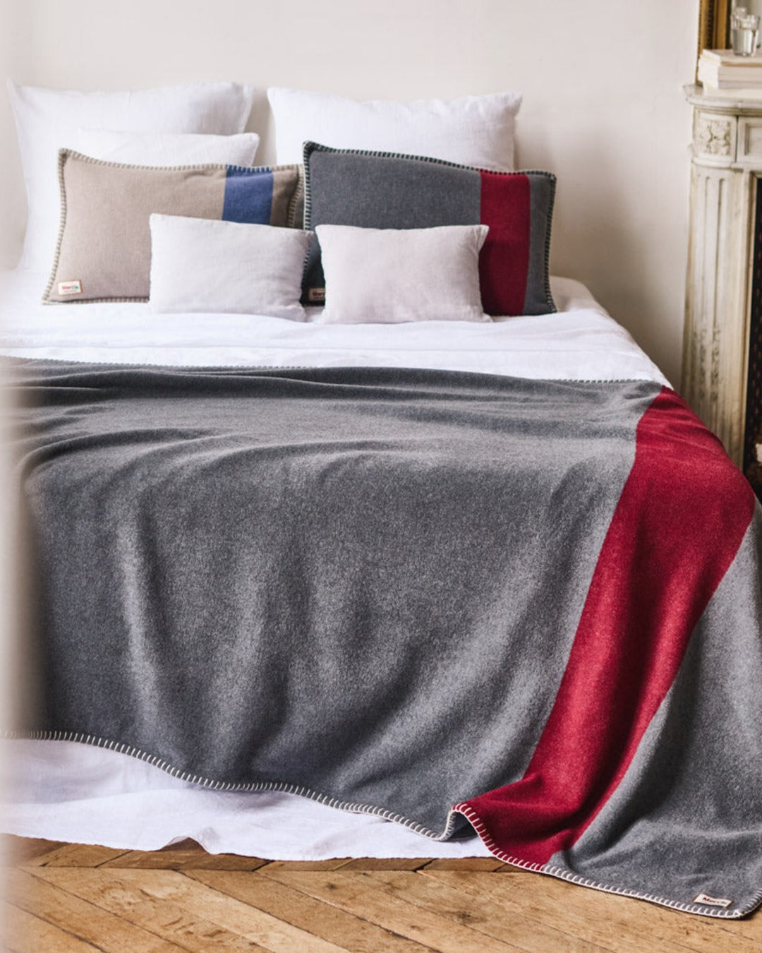 Merci - Couverture - Gris