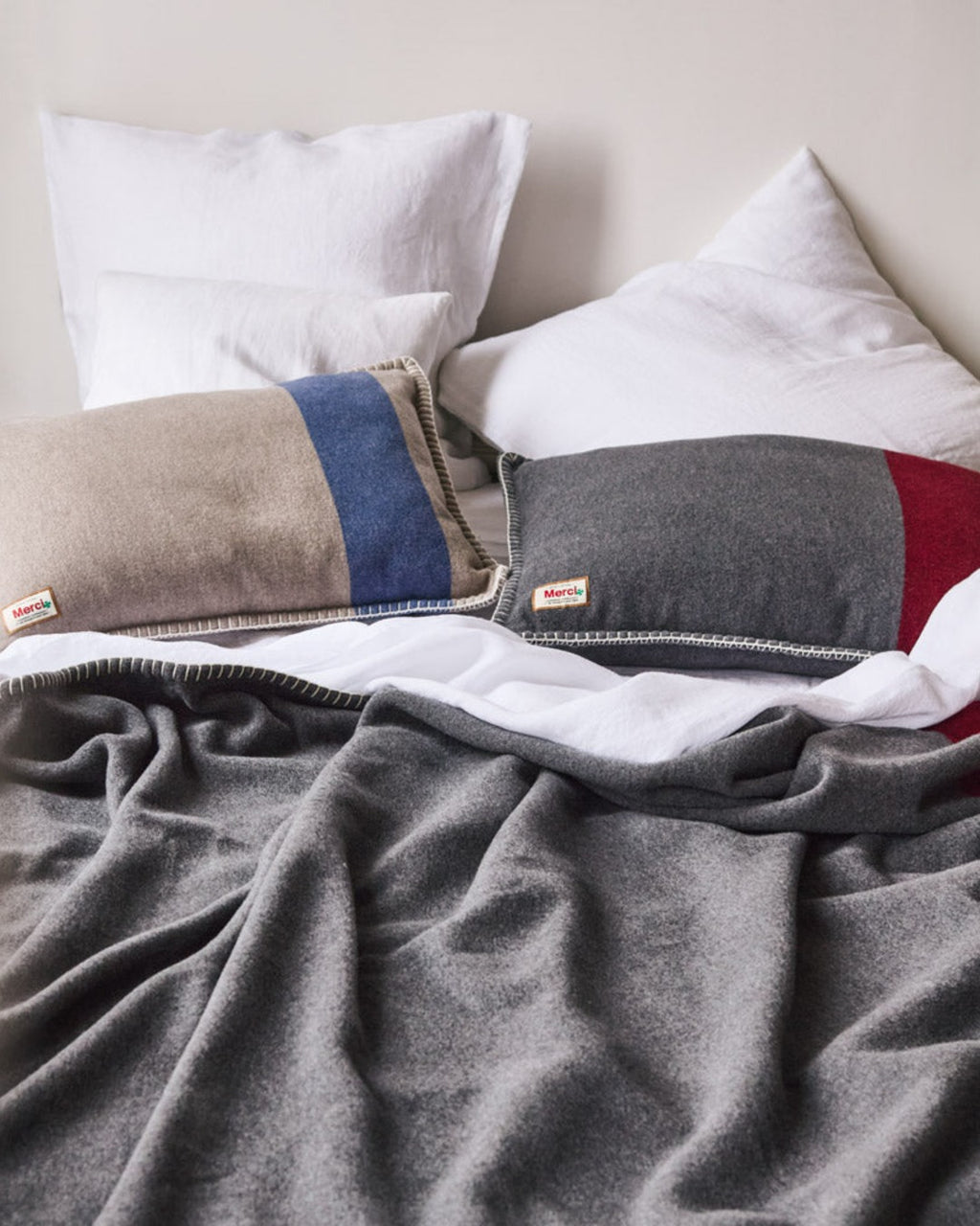 Merci - blanket - Grey