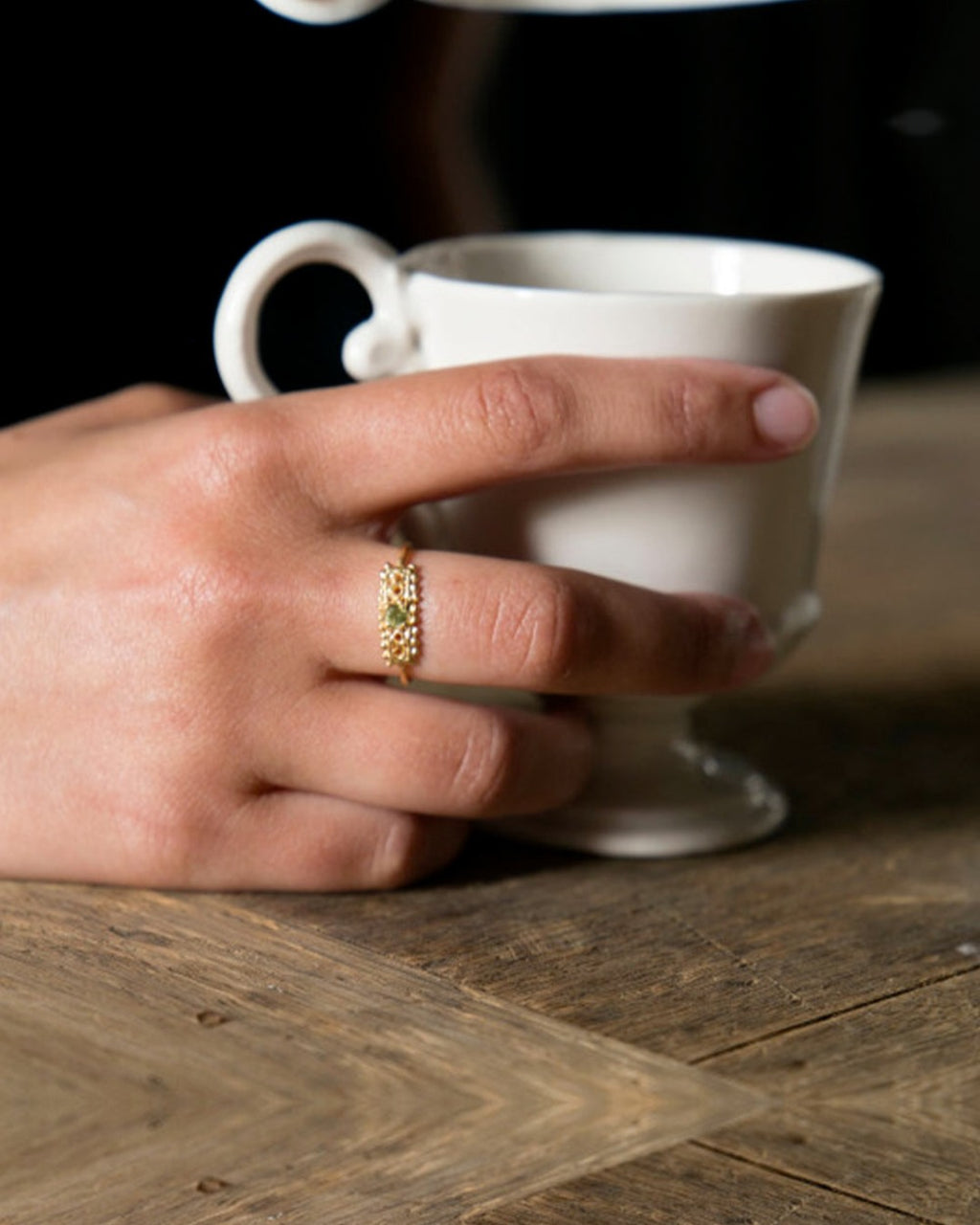 Alix D Reynis - Jeanne Ring - Gold
