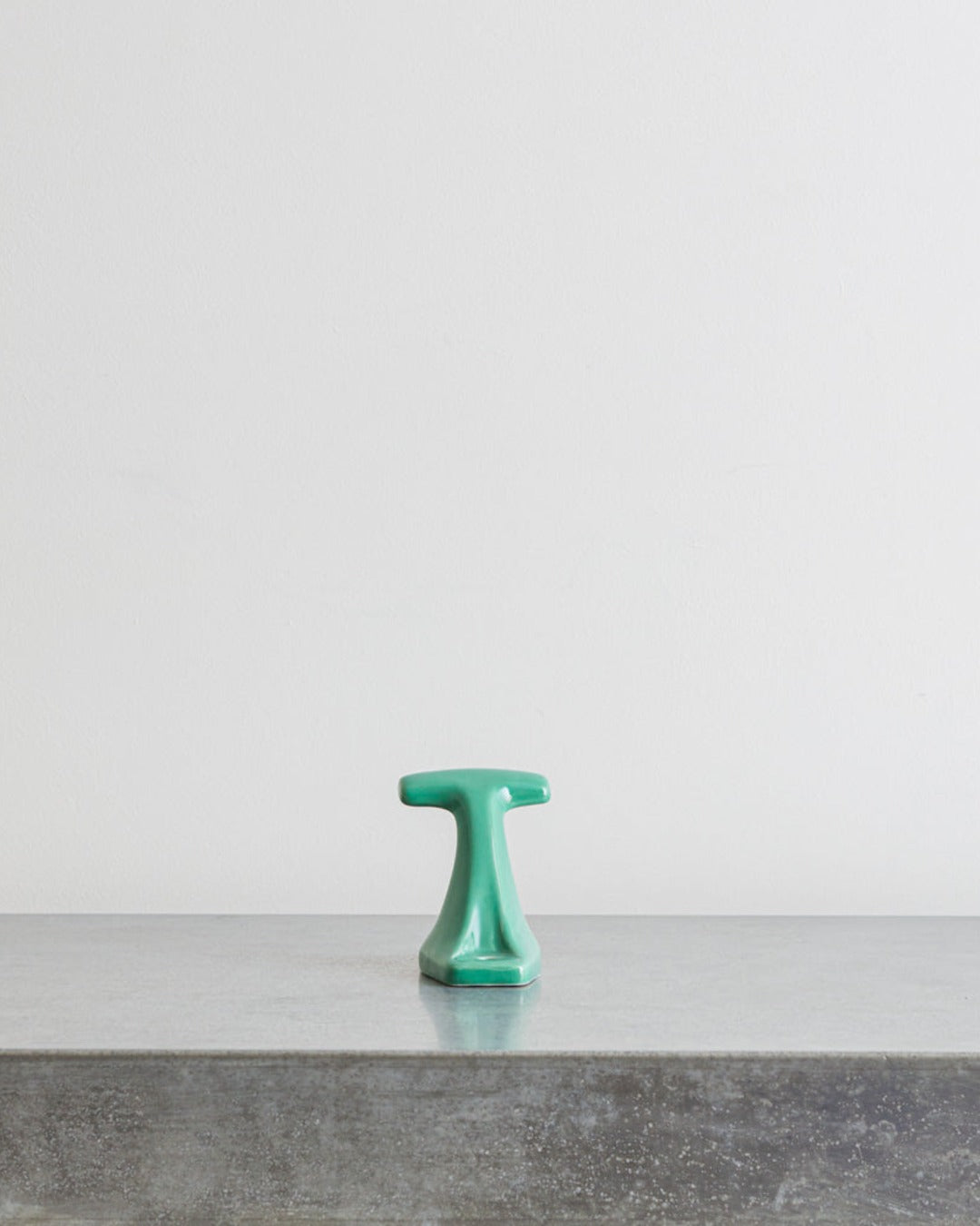 Merigous - Porcelain coat hook - Green