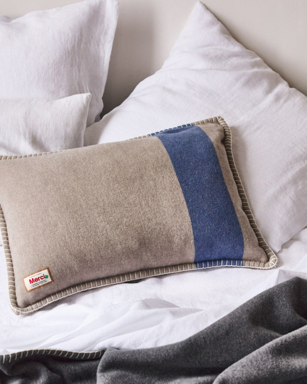 Merci - cushion - Beige
