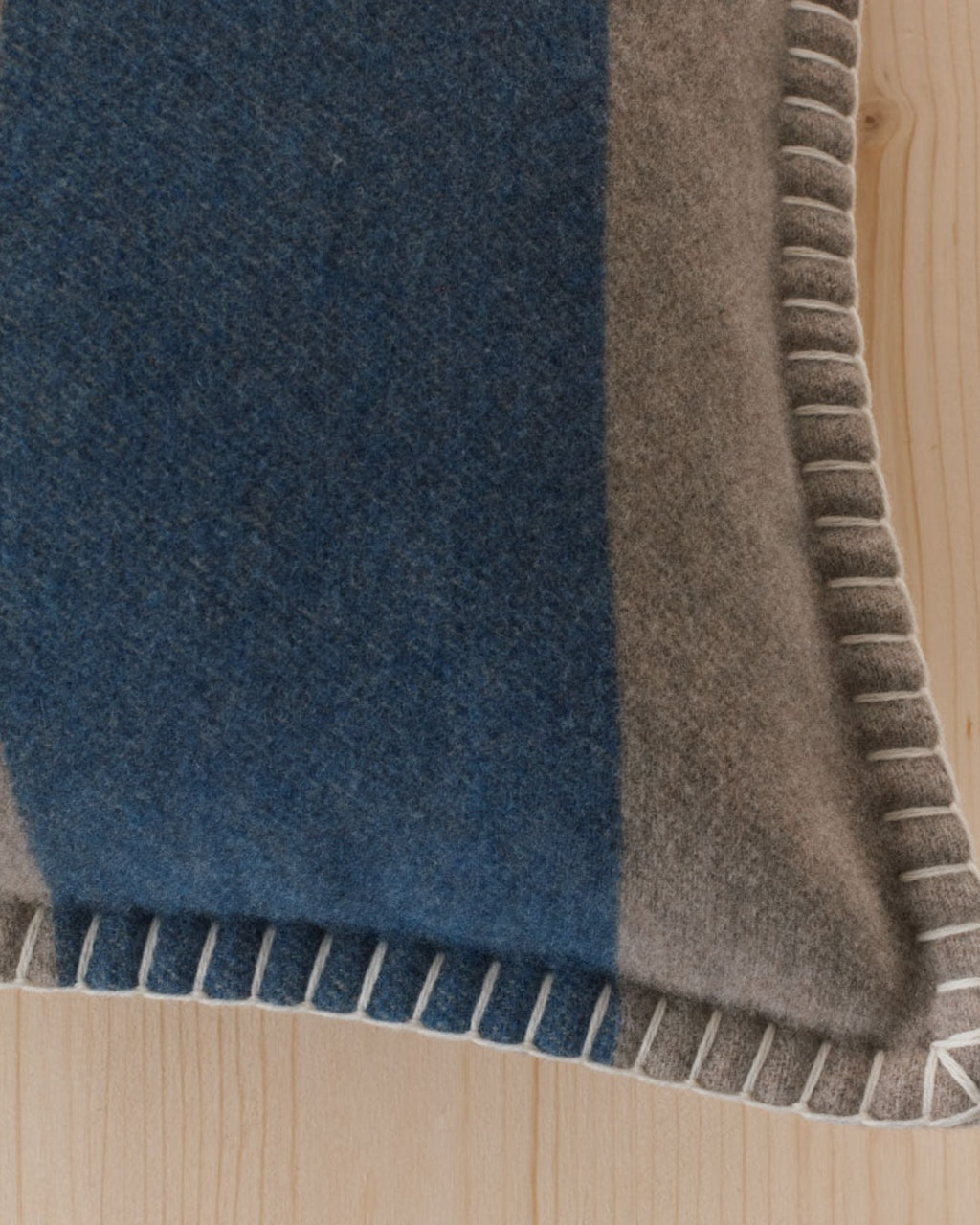 Merci - cushion - Beige