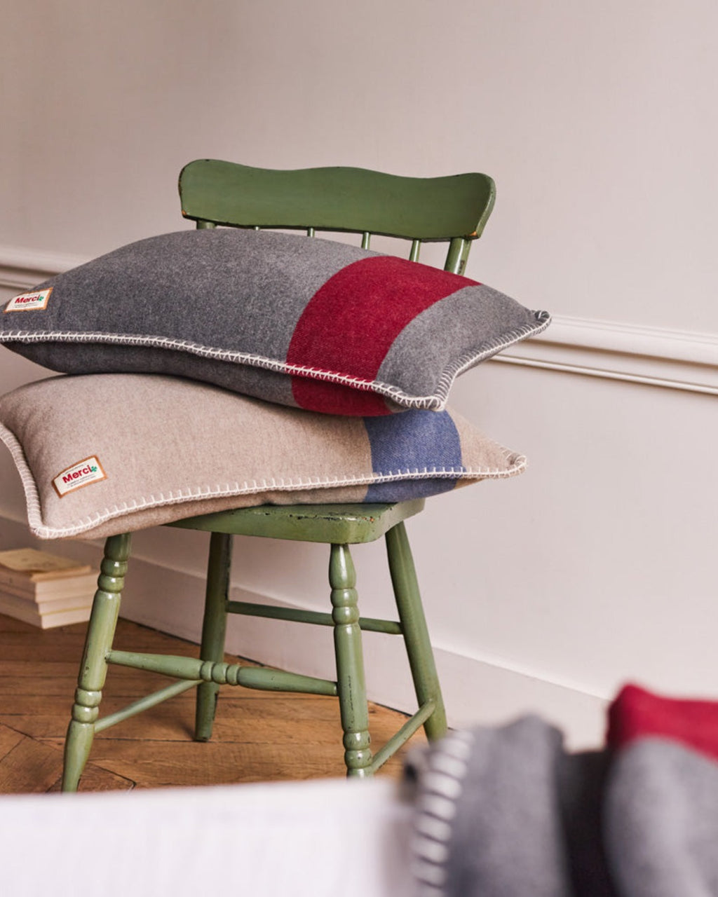 Merci - cushion - Grey